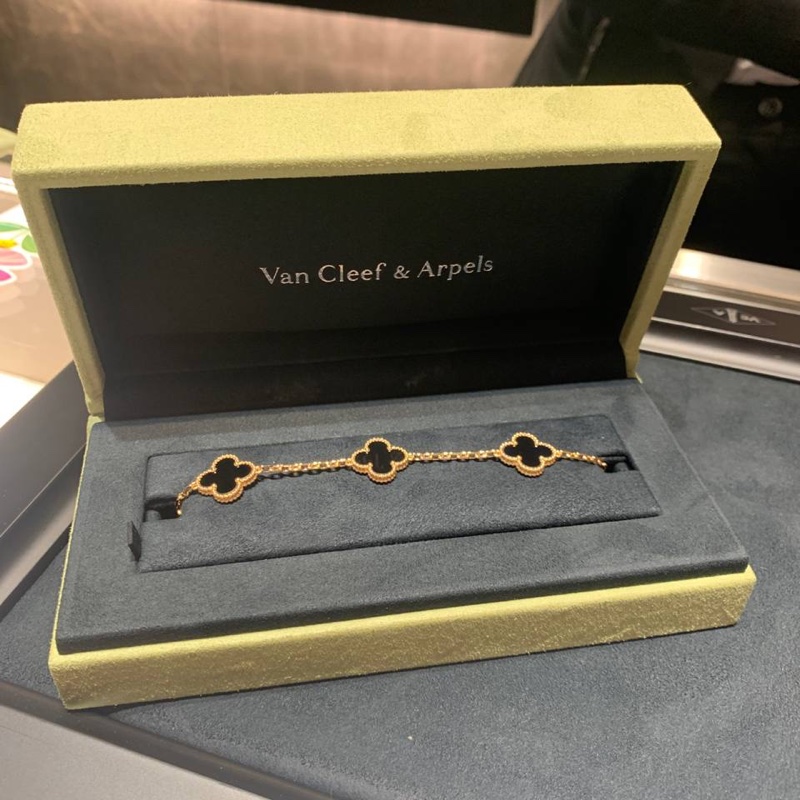 VCA黑色五花手鍊-0