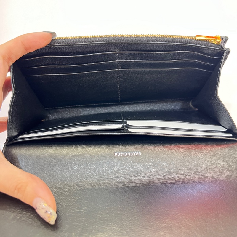BALENCIAGA 全皮logo簡約黑色長夾-15