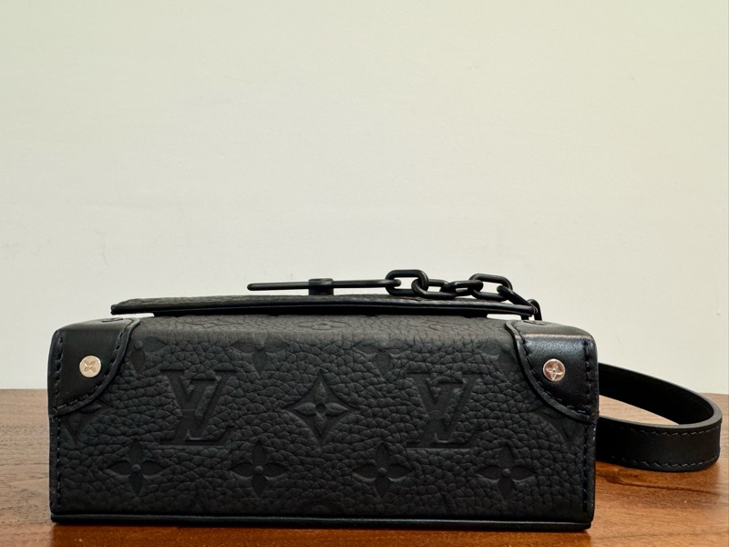 LOUIS VUITTON LV STEAMER男隨身包-2