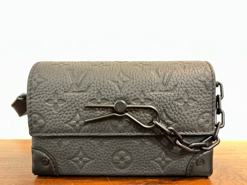 LOUIS VUITTON LV STEAMER男隨身包-4