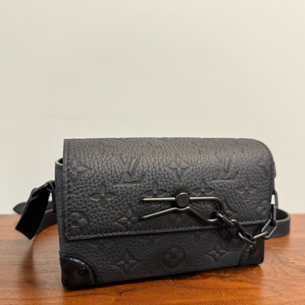 LOUIS VUITTON LV STEAMER男隨身包-6