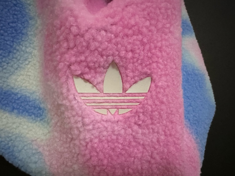 愛迪達泰迪熊毛包包-1