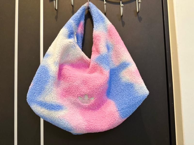 愛迪達泰迪熊毛包包-5