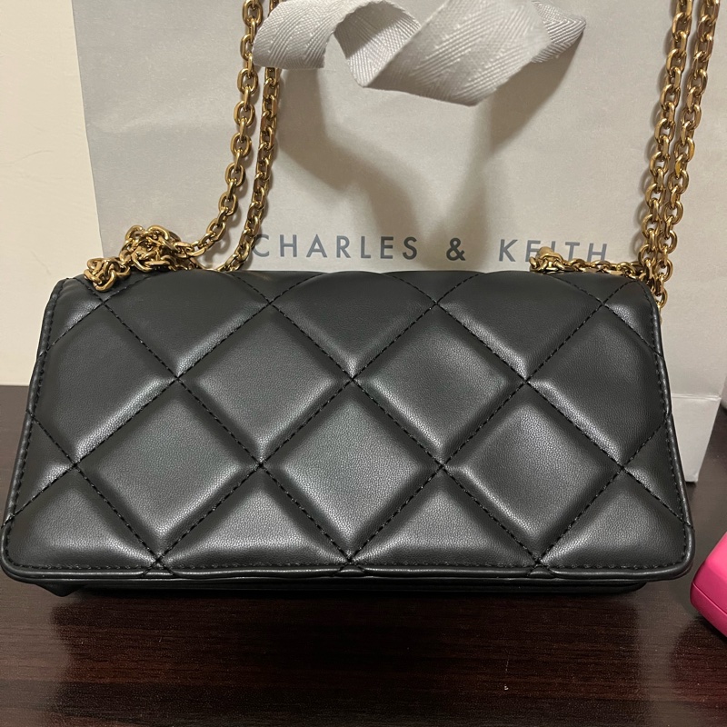 Charles & Keith Paffuto 菱格鏈條長夾 黑金色-2
