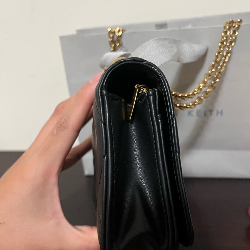 Charles & Keith Paffuto 菱格鏈條長夾 黑金色-7