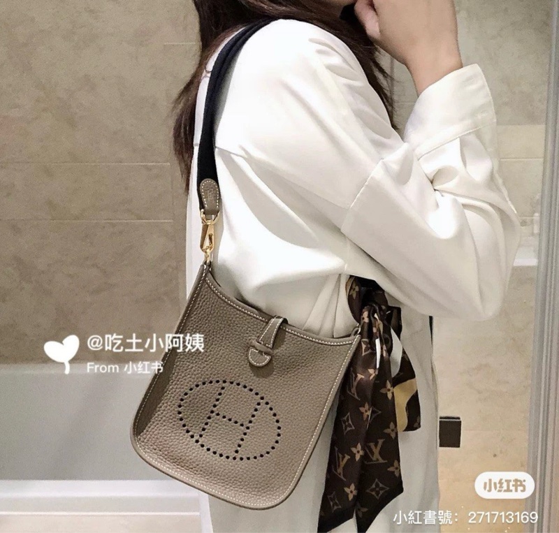 閒置全新大全配專櫃附購證影本✨ HERMES mini Evelyne 16 斜背包 (大象灰 x 銀釦 x 背帶深藍) Etoupe x Blue-11