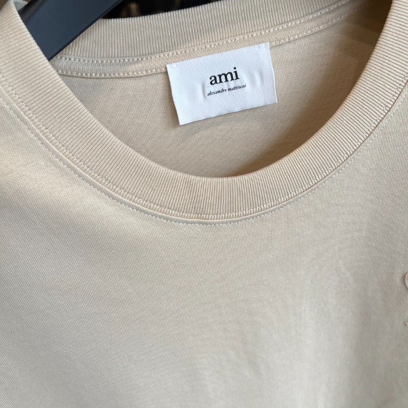 AMI de Coeur 香草色刺繡短T-1