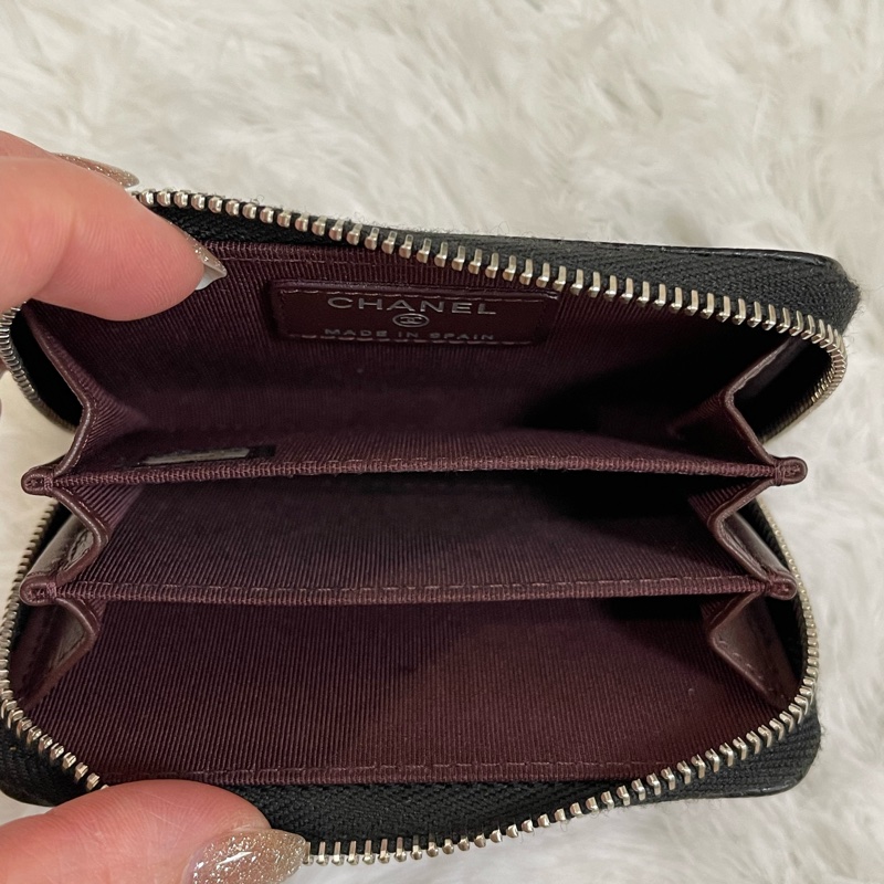 CHANEL荔枝黑銀牛皮零錢包-4