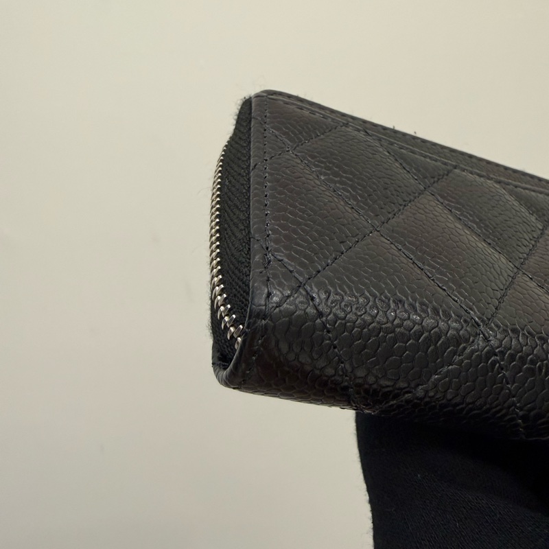 CHANEL荔枝黑銀牛皮零錢包-10