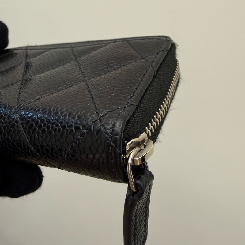 CHANEL荔枝黑銀牛皮零錢包-11