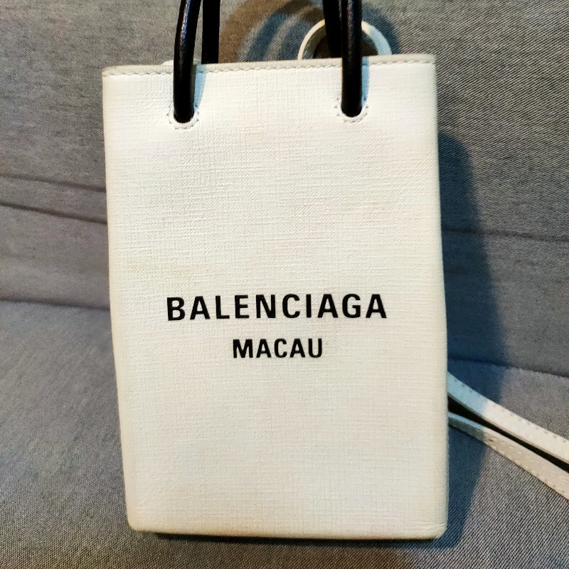 ‼️老闆出國不在‼️限時一週亂賣🚀㊣✨BALENCIAGA✨（附防塵袋）巴黎世家 城市系列 印字 紙袋包 肩背包 側背包 手機包/二手包/二手精品/保證正品-1