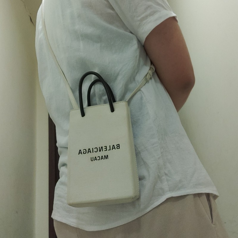 ‼️老闆出國不在‼️限時一週亂賣🚀㊣✨BALENCIAGA✨（附防塵袋）巴黎世家 城市系列 印字 紙袋包 肩背包 側背包 手機包/二手包/二手精品/保證正品-31