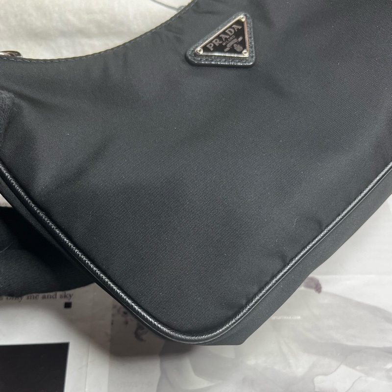 Prada 二合一 Prada Re-Edition 2005再生尼龍手袋斜背包 黑色-6