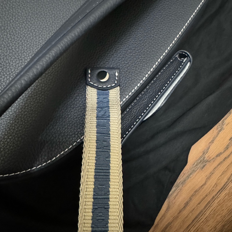 Dior x Kaws Saddle Maxi Gallop  Backpack-11