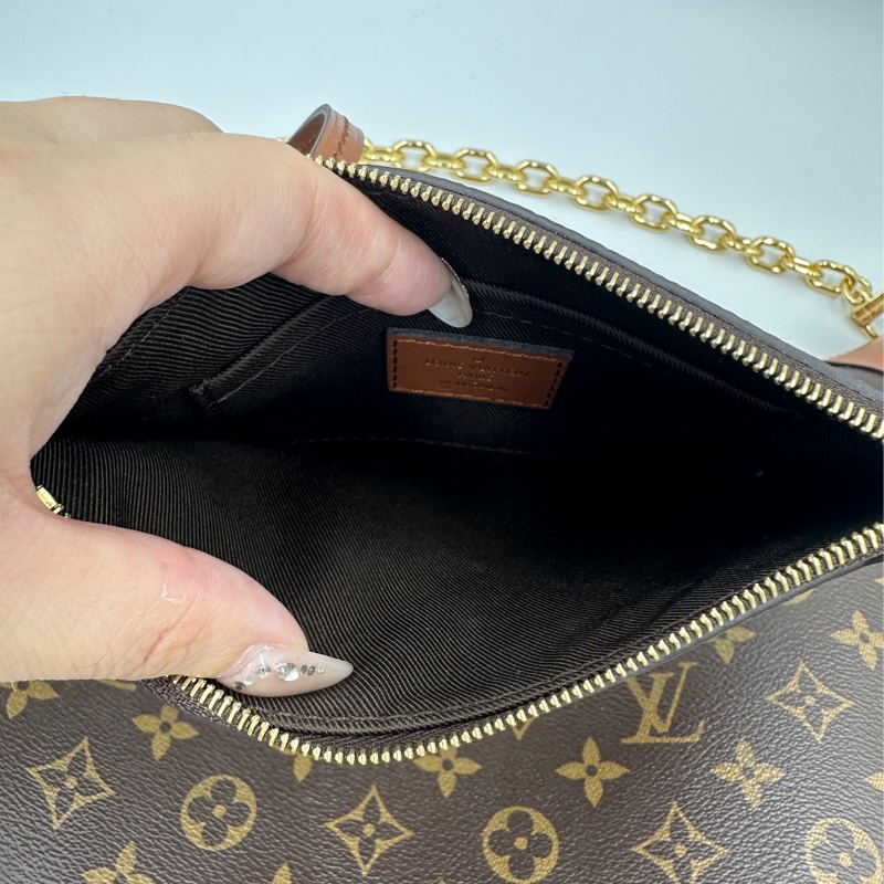 LV hobo 芯片款月牙包-10