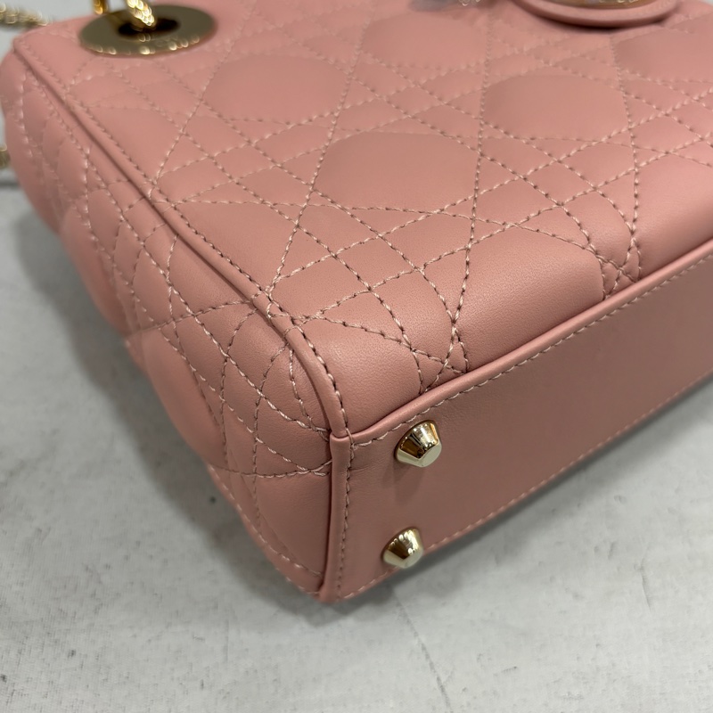 Dior 乾燥玫瑰粉羊皮金鏈迷你黛妃Mini Lady Dior斜背包-6