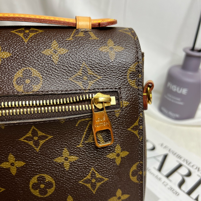 LV Pochette Metis 老花郵差包-10
