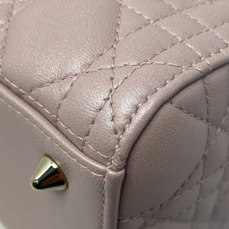 △ Christian Dior 迪奧 Medium Lady Dior Lotus Pearlescent Cannage Lambskin 2Way Bag 中碼蓮花色珠光Cannage藤格紋圖案羊皮兩用袋 - 247007565-9
