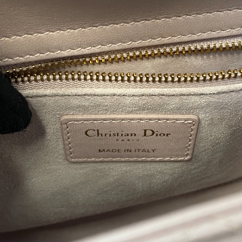 △ Christian Dior 迪奧 Medium Lady Dior Lotus Pearlescent Cannage Lambskin 2Way Bag 中碼蓮花色珠光Cannage藤格紋圖案羊皮兩用袋 - 247007565-13