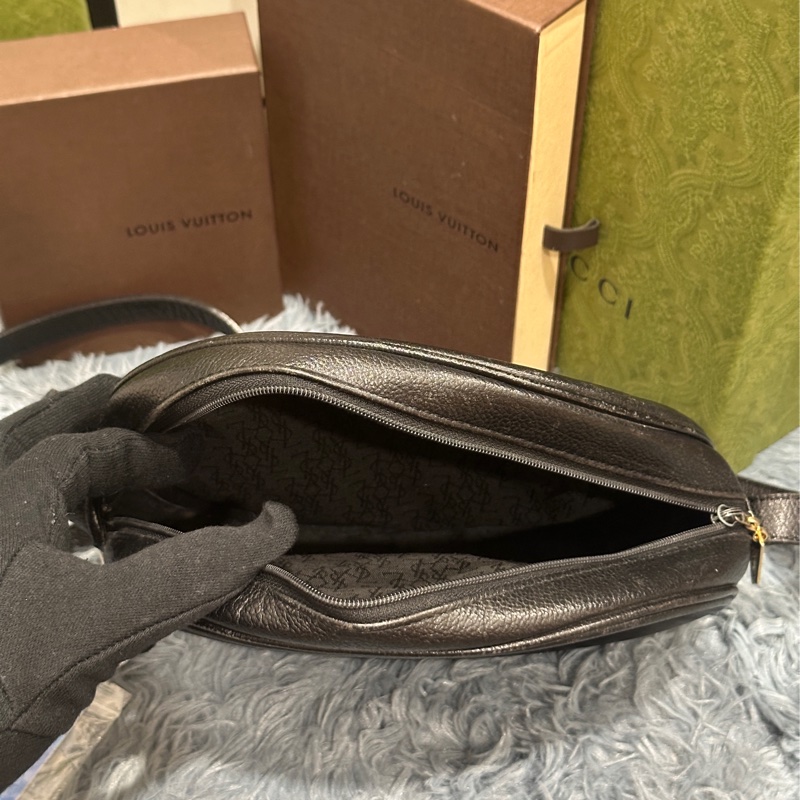 Ysl 荔枝紋牛皮圓餅包-6