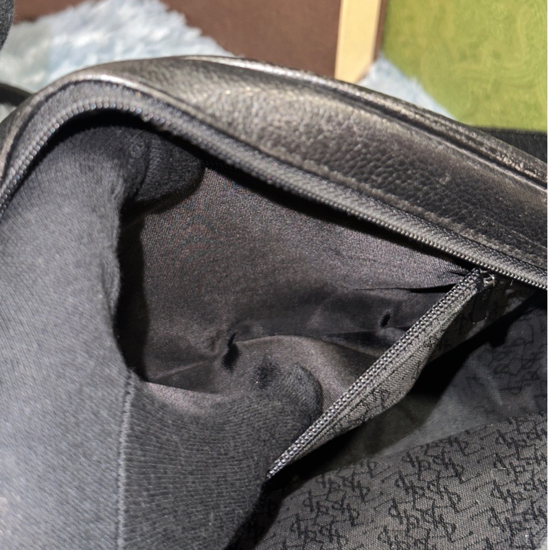 Ysl 荔枝紋牛皮圓餅包-9