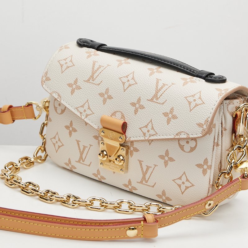 Lv east west 新款郵差包/沙丘色-13