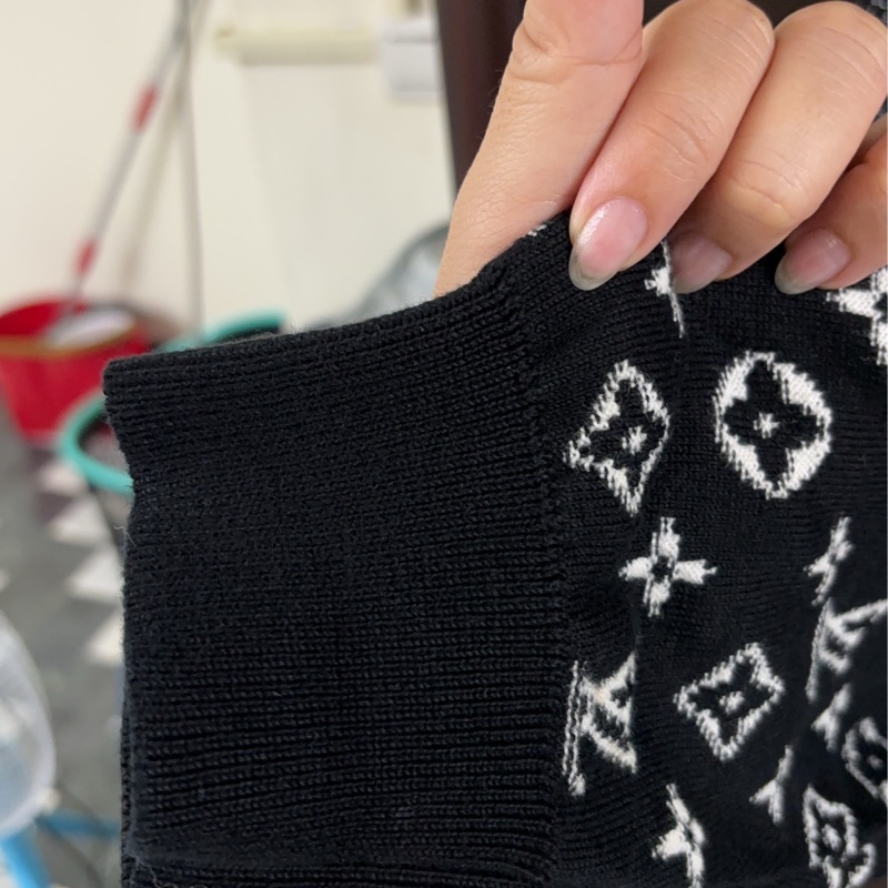 LV Louis Vuitton 爆款 老花漸層 針織衫黑 毛衣-3