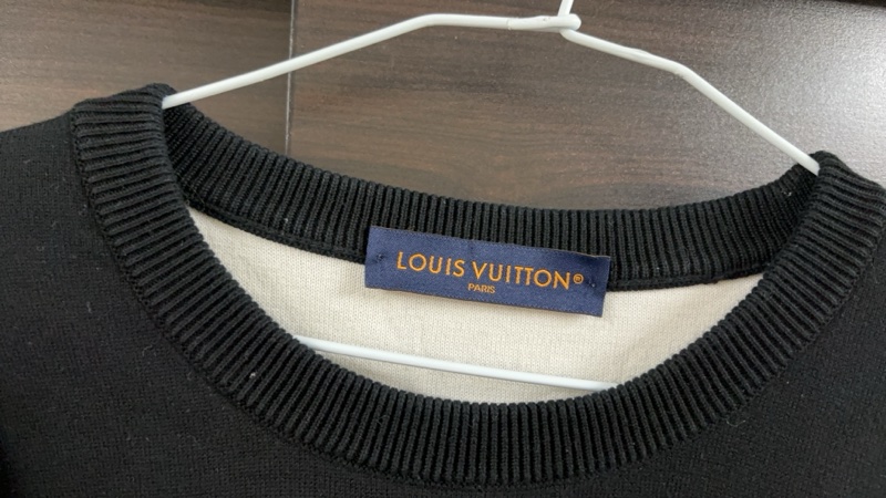 LV Louis Vuitton 爆款 老花漸層 針織衫黑 毛衣-8