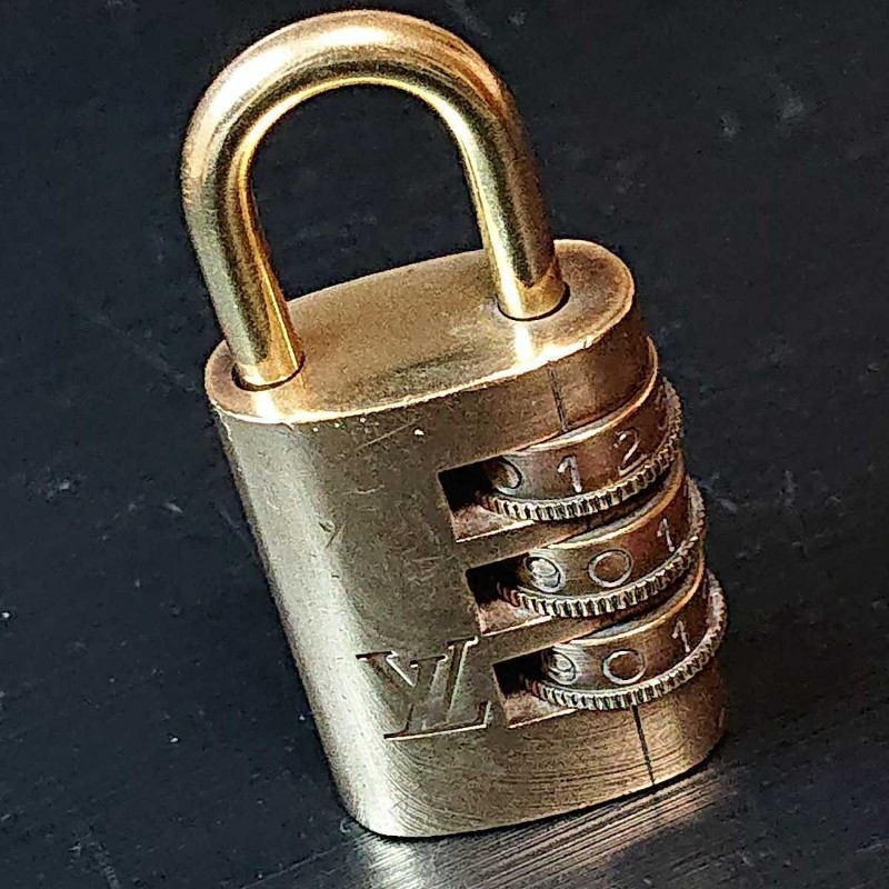 LOUIS VUITTON 路易威登 密碼鎖鑰匙圈 稀有絕版品-0