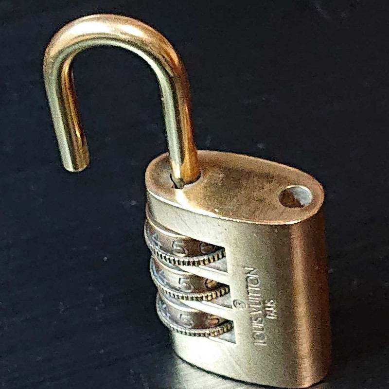 LOUIS VUITTON 路易威登 密碼鎖鑰匙圈 稀有絕版品-5