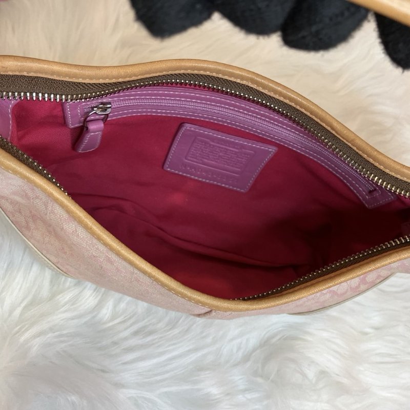 【舊愛新歡】COACH粉色白邊單肩緹花布小包-4