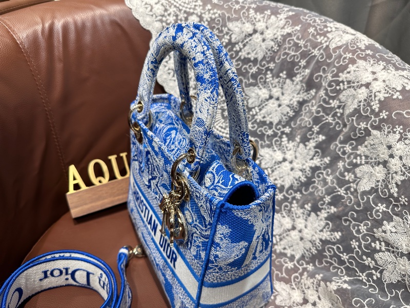 Dior Lady D-Lite Medium 藍白刺繡青花瓷-2