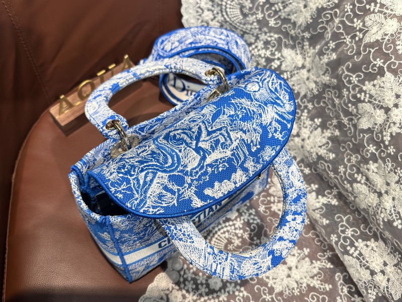 Dior Lady D-Lite Medium 藍白刺繡青花瓷-7