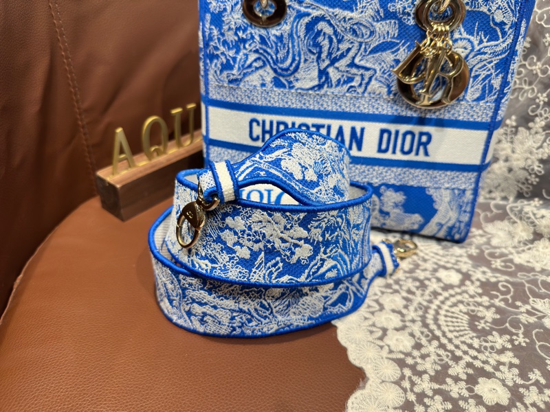 Dior Lady D-Lite Medium 藍白刺繡青花瓷-14