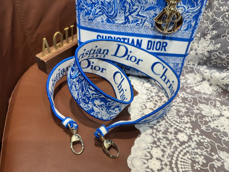 Dior Lady D-Lite Medium 藍白刺繡青花瓷-15