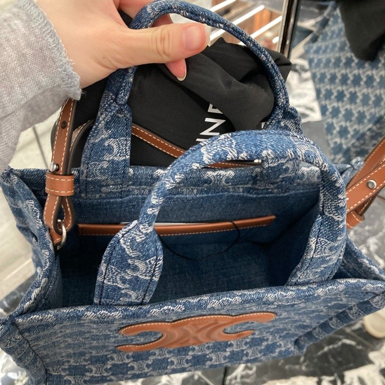 Celine 199162 凱旋門圖紋丹寧牛仔小型 Cabas Thais包 付可斜背長肩帶《2024季度新品》-2