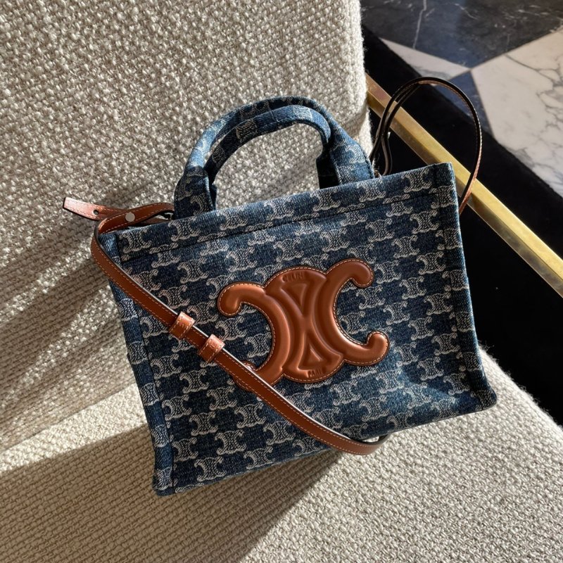 Celine 199162 凱旋門圖紋丹寧牛仔小型 Cabas Thais包 付可斜背長肩帶《2024季度新品》-6