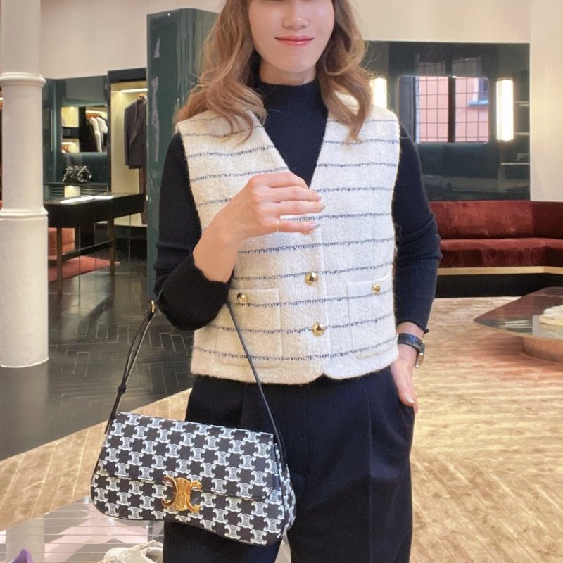 Celine 115532 雙色標誌印花中型 Lola 包 黝黑色★母親節特價《2024季度新品》-2