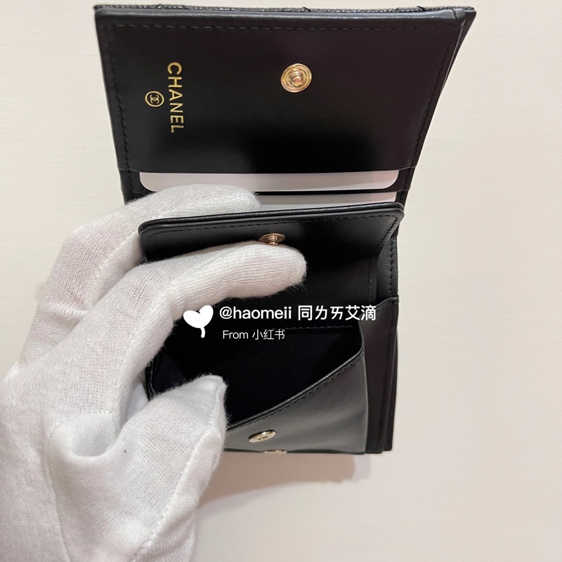 Chanel 24s 菱格雕花紋對折短夾 大logo-6