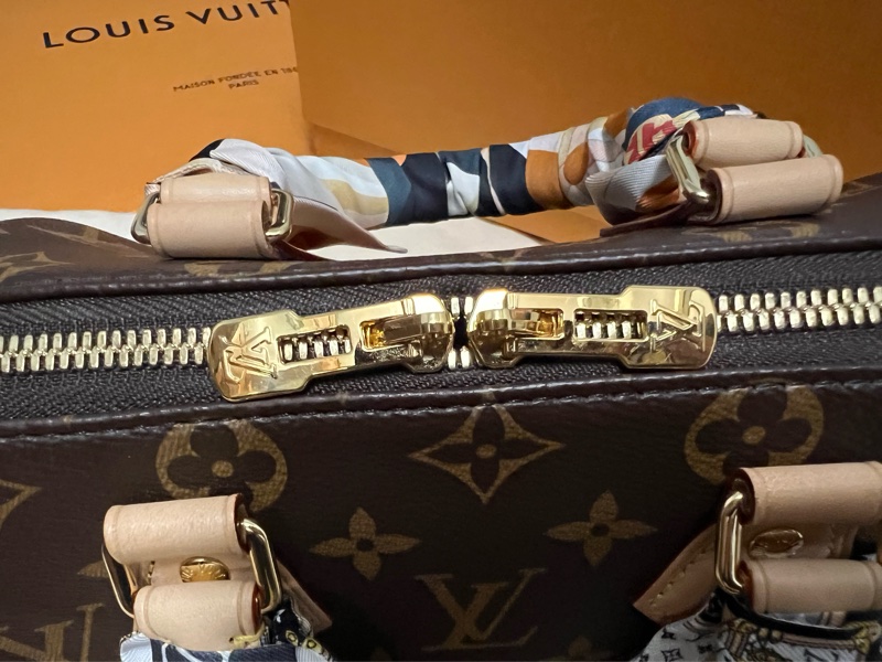 LV speedy 20 經典老花(不含絲巾)-2