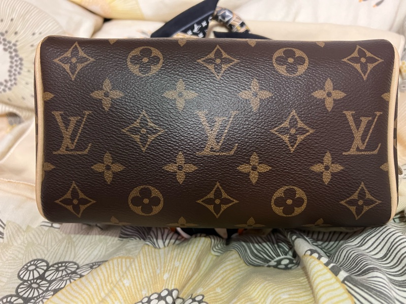 LV speedy 20 經典老花(不含絲巾)-9