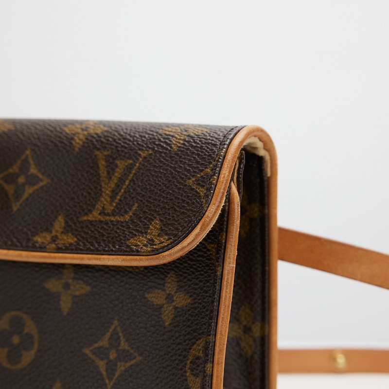 二手Lv vintage 小號信封腰包-17