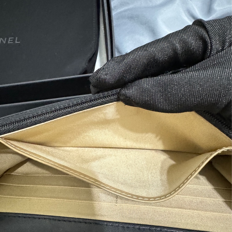 香奈兒黑色金球woc-19