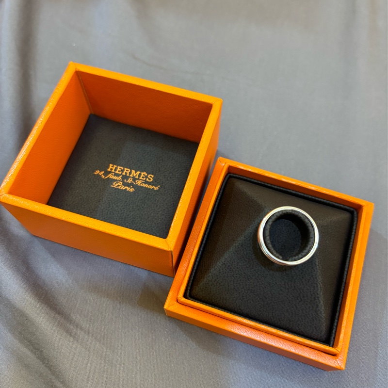 台灣櫃上買不到 現貨商品 全新商品 澳門購證 Hermes 白金戒指 結婚戒指 Ariane 尺寸53號-5