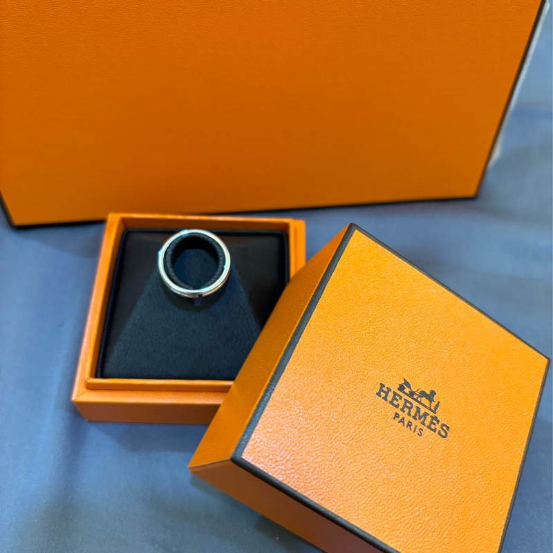 台灣櫃上買不到 現貨商品 全新商品 澳門購證 Hermes 白金戒指 結婚戒指 Ariane 尺寸53號-8