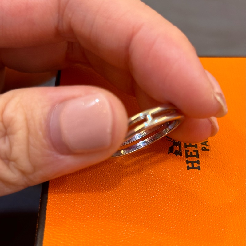 台灣櫃上買不到 現貨商品 全新商品 澳門購證 Hermes 白金戒指 結婚戒指 Ariane 尺寸53號-14