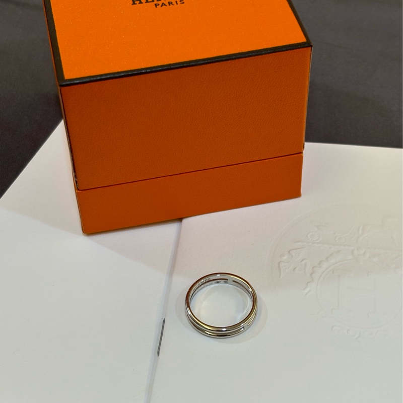 台灣櫃上買不到 現貨商品 全新商品 澳門購證 Hermes 白金戒指 結婚戒指 Ariane 尺寸53號-18