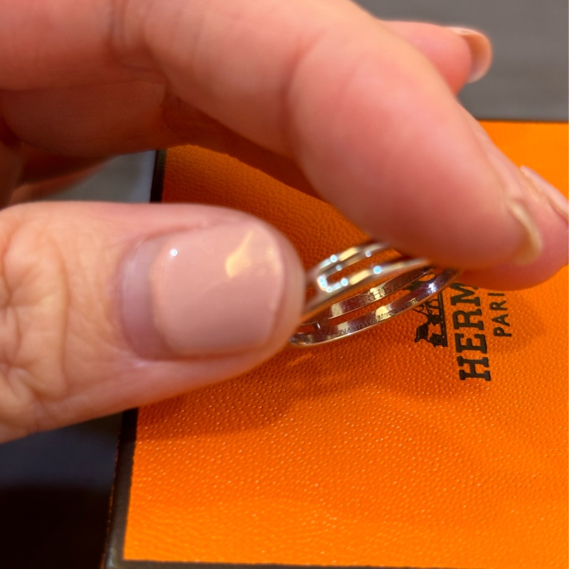 台灣櫃上買不到 現貨商品 全新商品 澳門購證 Hermes 白金戒指 結婚戒指 Ariane 尺寸53號-21