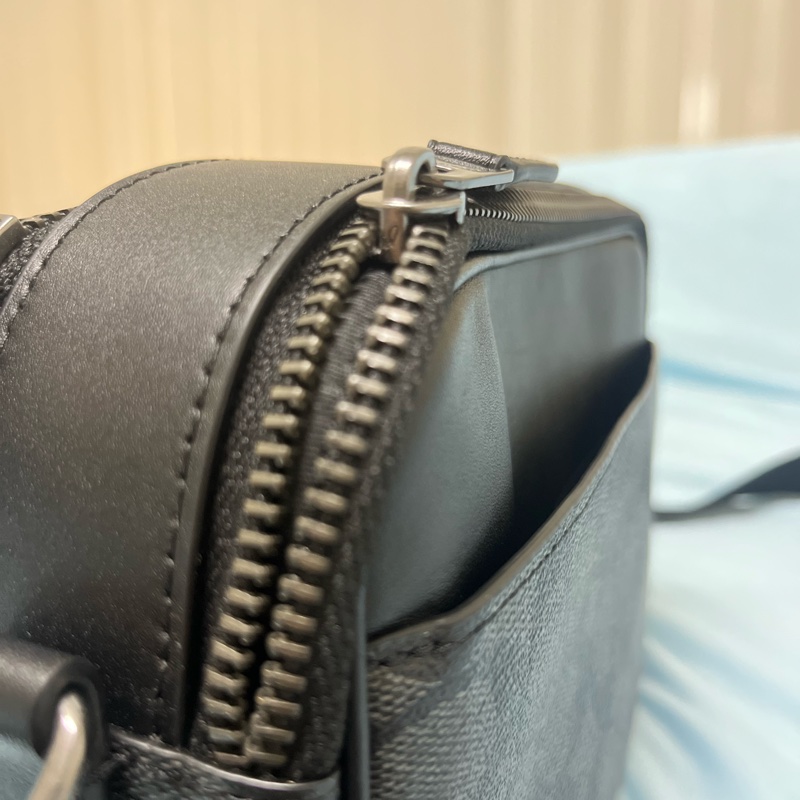 coach graham 斜背包 C4149-12