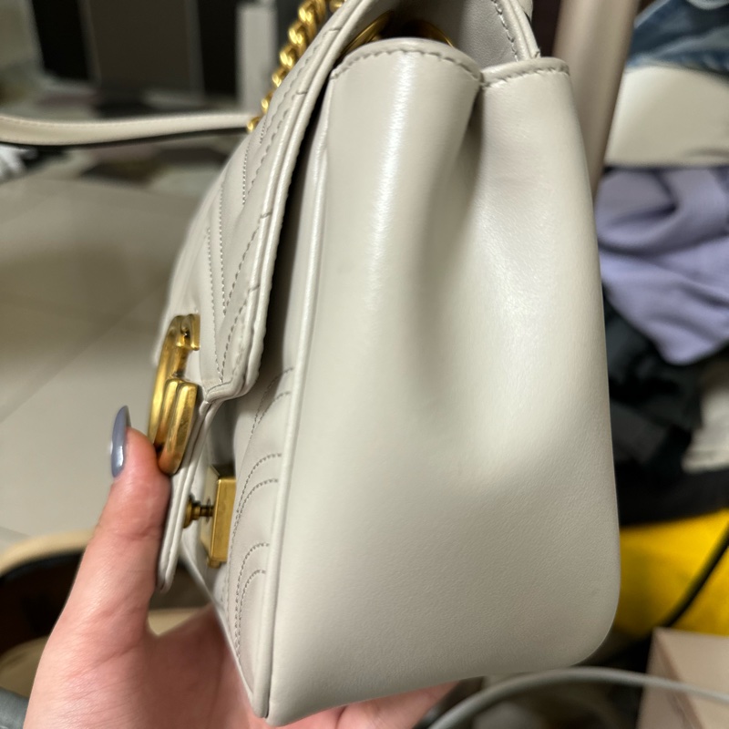 Gucci 最新款 灰白色方胖子-6